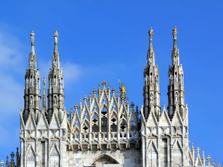 Acoperisul catedralei din milano foto